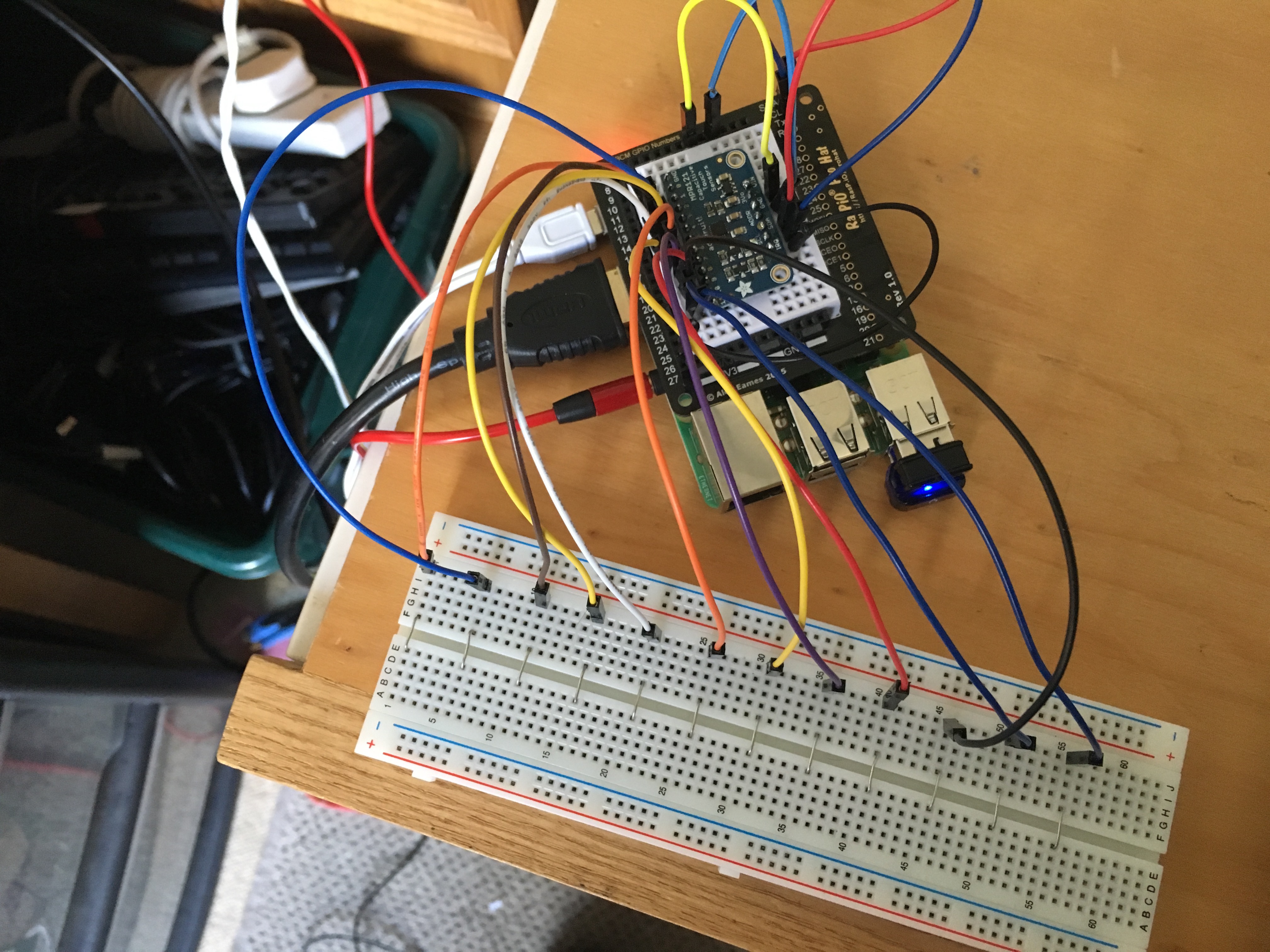 Creating a touch keyboard for Sonic Pi on the Raspberry Pi Raspberry Pi Pod and microbit base